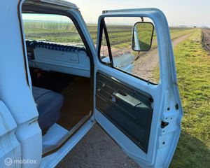 Voertuigafbeelding 8