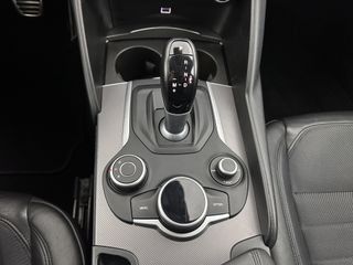 Voertuigafbeelding 16