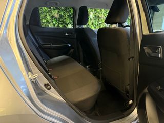 Voertuigafbeelding 9