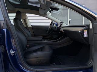 Voertuigafbeelding 8