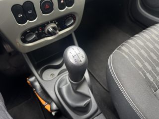 Voertuigafbeelding 10