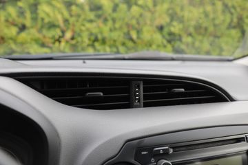 Voertuigafbeelding 34