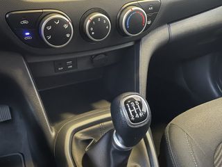 Voertuigafbeelding 16