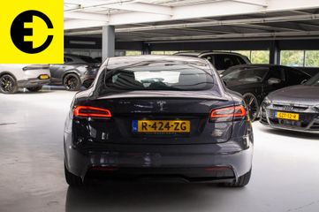 Voertuigafbeelding 9