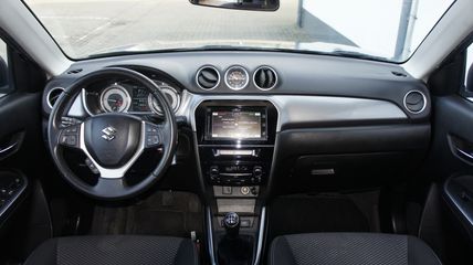 Voertuigafbeelding 9