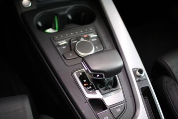 Voertuigafbeelding 9