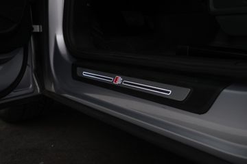 Voertuigafbeelding 14