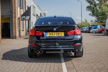 Voertuigafbeelding 4