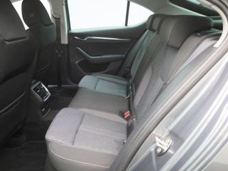 Voertuigafbeelding 8