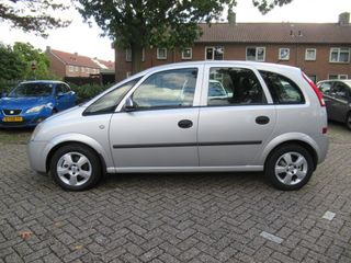 Voertuigafbeelding 4