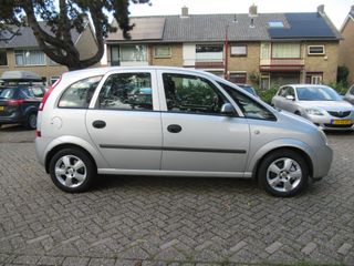 Voertuigafbeelding 5