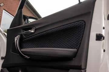 Voertuigafbeelding 30