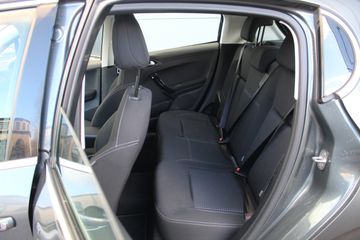 Voertuigafbeelding 5