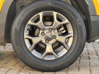 Voertuigafbeelding 14