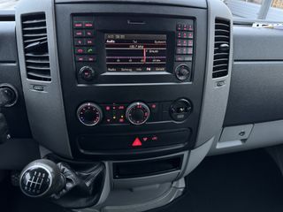 Voertuigafbeelding 12