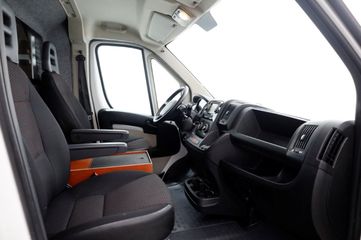 Voertuigafbeelding 2