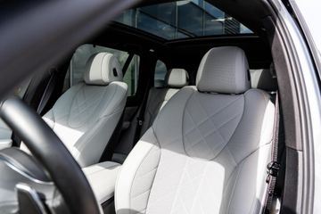 Voertuigafbeelding 11