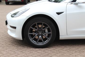 Voertuigafbeelding 9