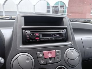 Voertuigafbeelding 8