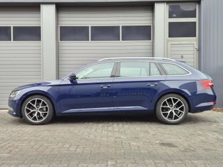 Voertuigafbeelding 5