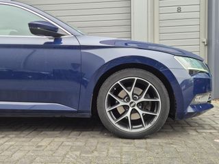 Voertuigafbeelding 7