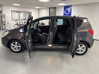 Voertuigafbeelding 6