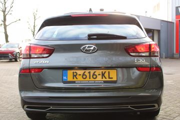 Voertuigafbeelding 3