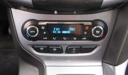 Voertuigafbeelding 16