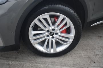 Voertuigafbeelding 4