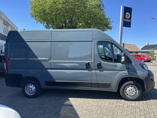 Voertuigafbeelding 3