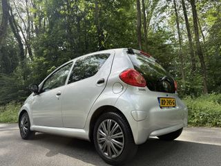 Voertuigafbeelding 2