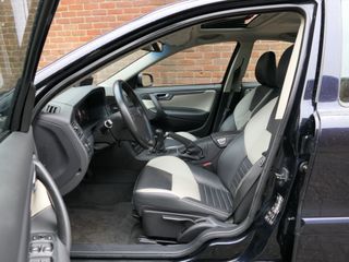 Voertuigafbeelding 6