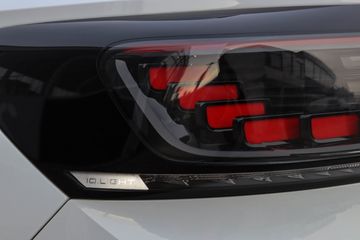 Voertuigafbeelding 12