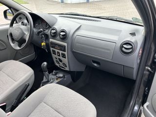 Voertuigafbeelding 12