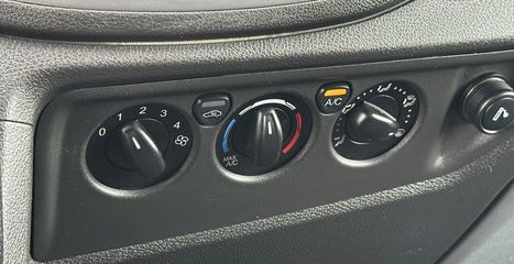 Voertuigafbeelding 9