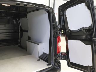 Voertuigafbeelding 8