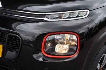 Voertuigafbeelding 13