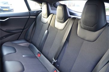 Voertuigafbeelding 12