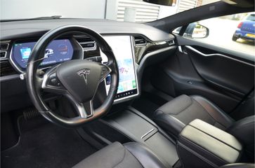 Voertuigafbeelding 9