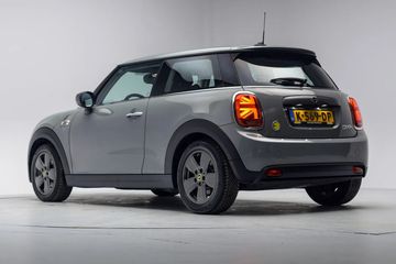 Voertuigafbeelding 2