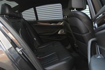 Voertuigafbeelding 11