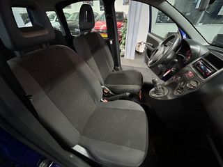 Voertuigafbeelding 10