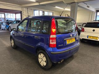 Voertuigafbeelding 4