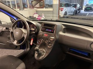 Voertuigafbeelding 9