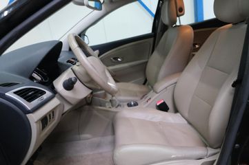 Voertuigafbeelding 11