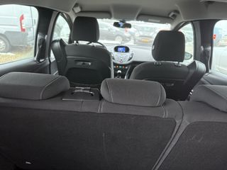 Voertuigafbeelding 9