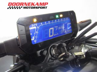 Voertuigafbeelding 6