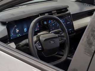 Voertuigafbeelding 9