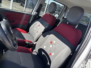 Voertuigafbeelding 16