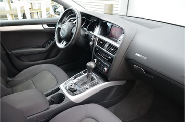 Voertuigafbeelding 9